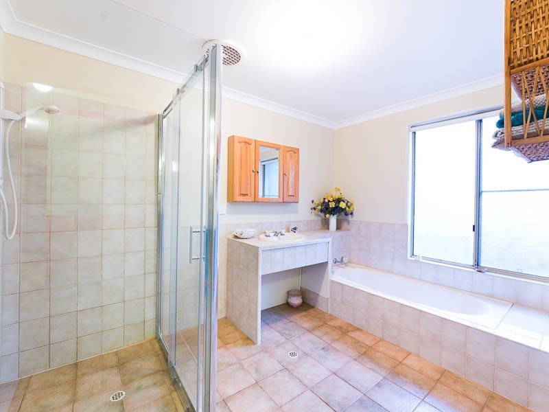 6 Narrik Court, Kelmscott WA 6111