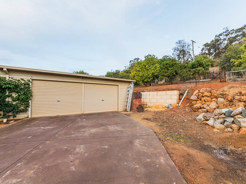 6 Narrik Court, Kelmscott WA 6111