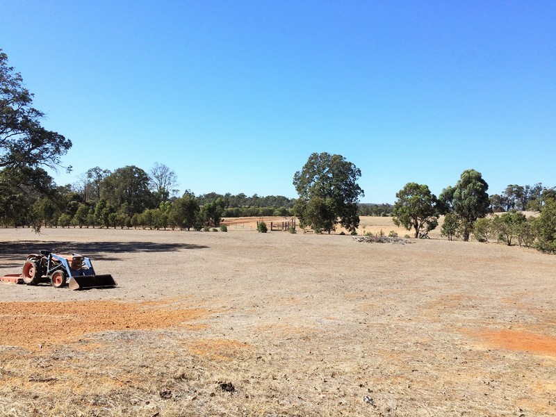 49 Blackboy Gully Road, Wandering WA 6308