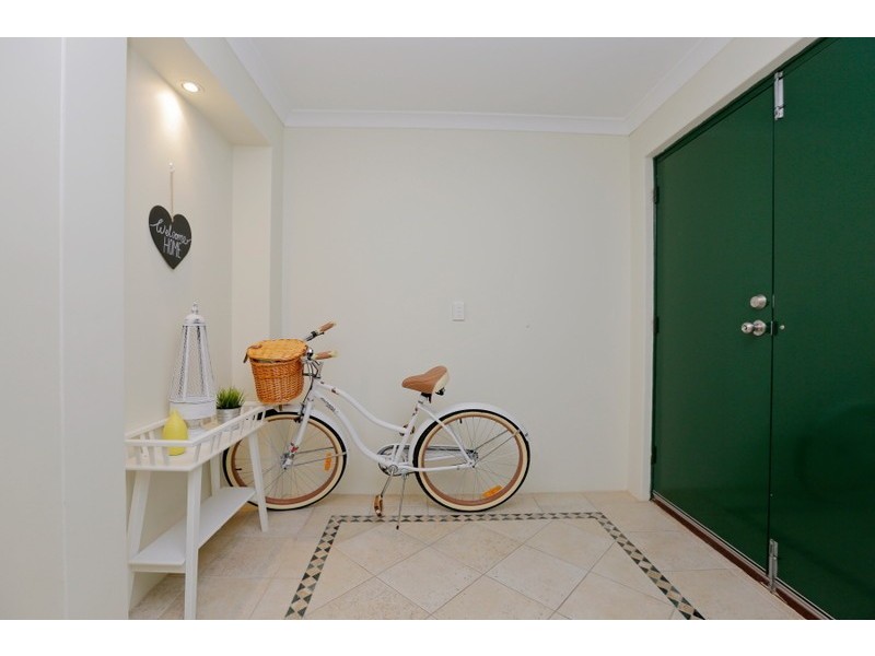 4 Becher Avenue, Canning Vale WA 6155