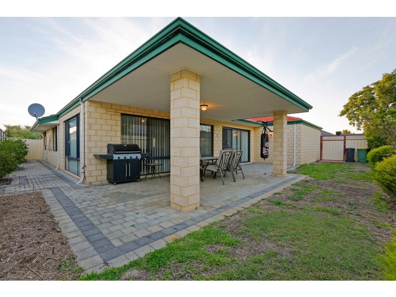 4 Becher Avenue, Canning Vale WA 6155