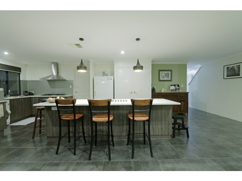 36 Castlewood Parkway, Southern River WA 6110