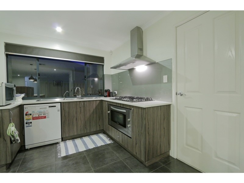 36 Castlewood Parkway, Southern River WA 6110