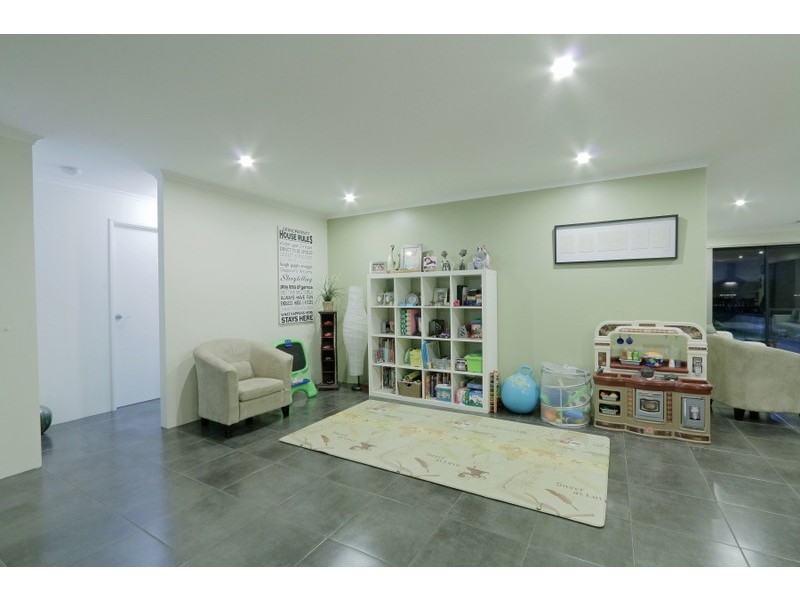 36 Castlewood Parkway, Southern River WA 6110