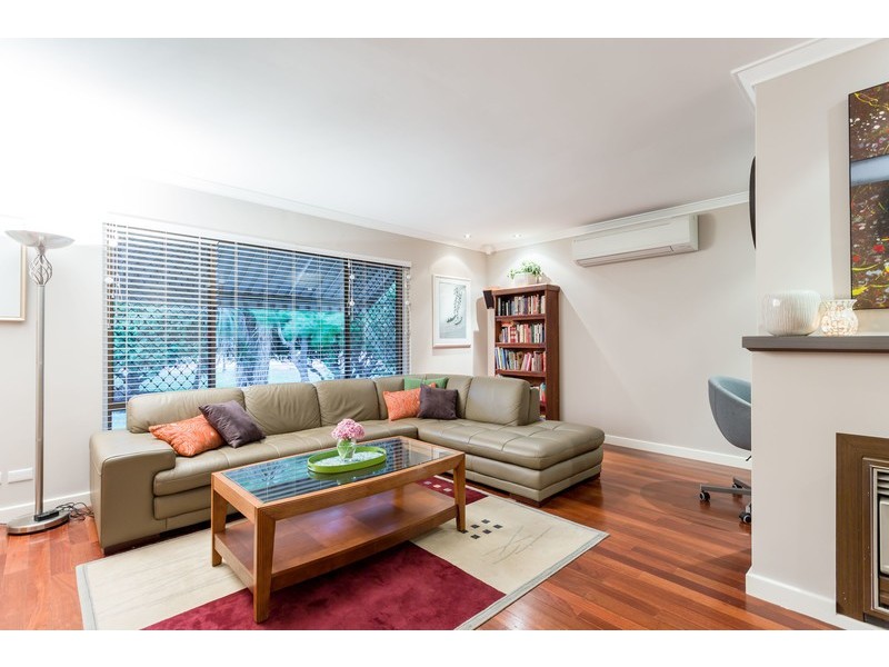 340 Robinson Avenue, Cloverdale WA 6105