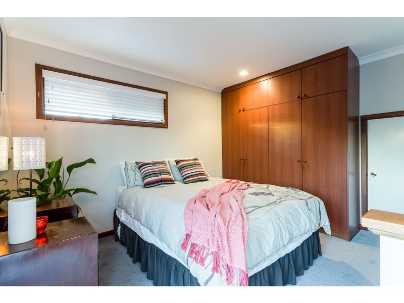 340 Robinson Avenue, Cloverdale WA 6105