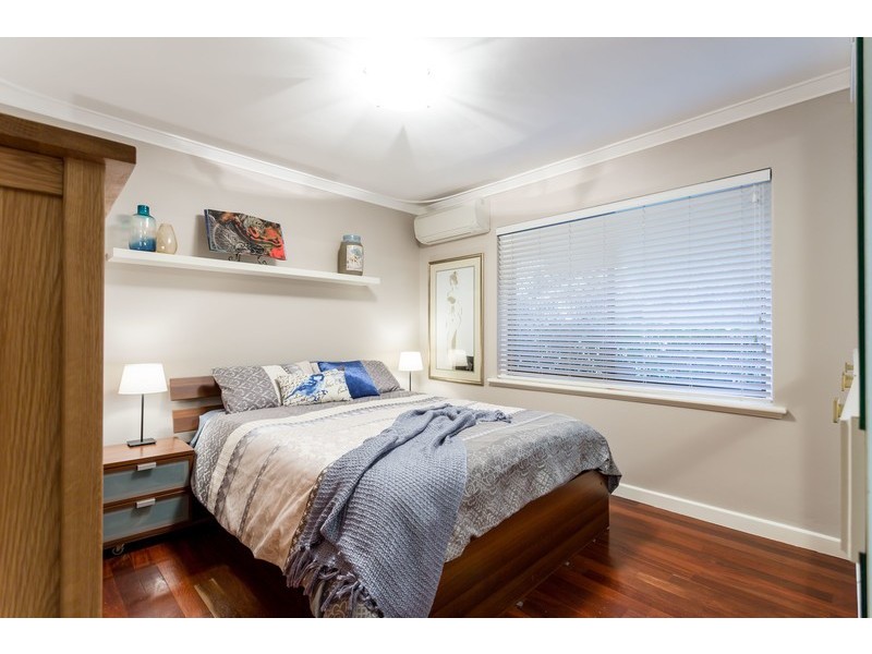 340 Robinson Avenue, Cloverdale WA 6105