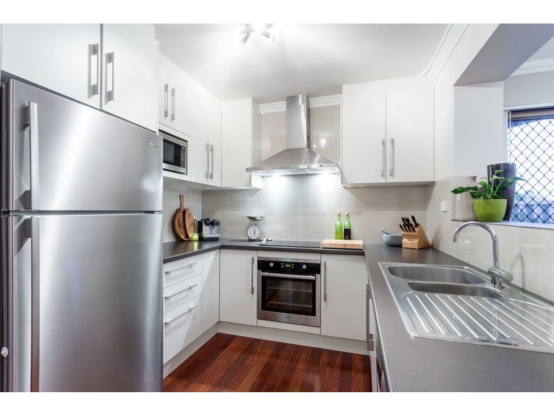 340 Robinson Avenue, Cloverdale WA 6105