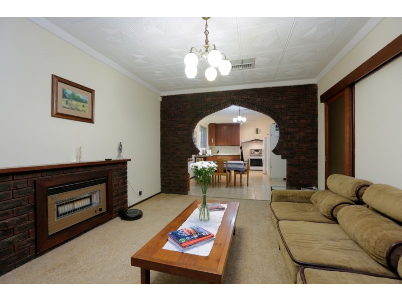 216 Warton Road, Huntingdale WA 6110