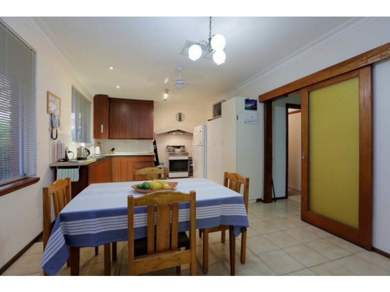 216 Warton Road, Huntingdale WA 6110