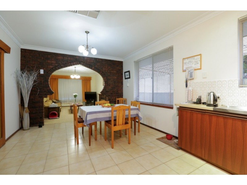 216 Warton Road, Huntingdale WA 6110