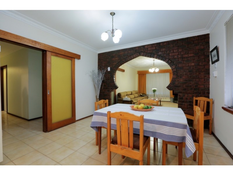 216 Warton Road, Huntingdale WA 6110