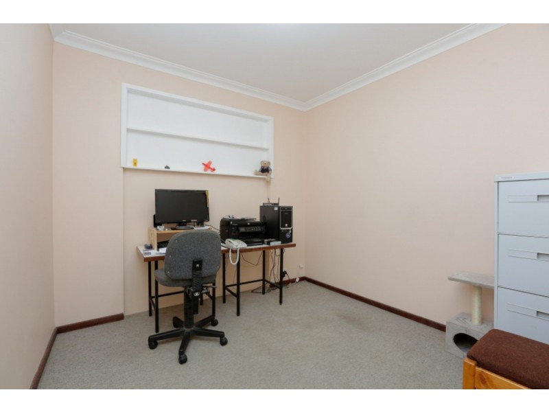 216 Warton Road, Huntingdale WA 6110