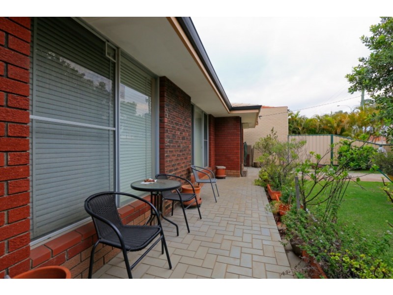 216 Warton Road, Huntingdale WA 6110