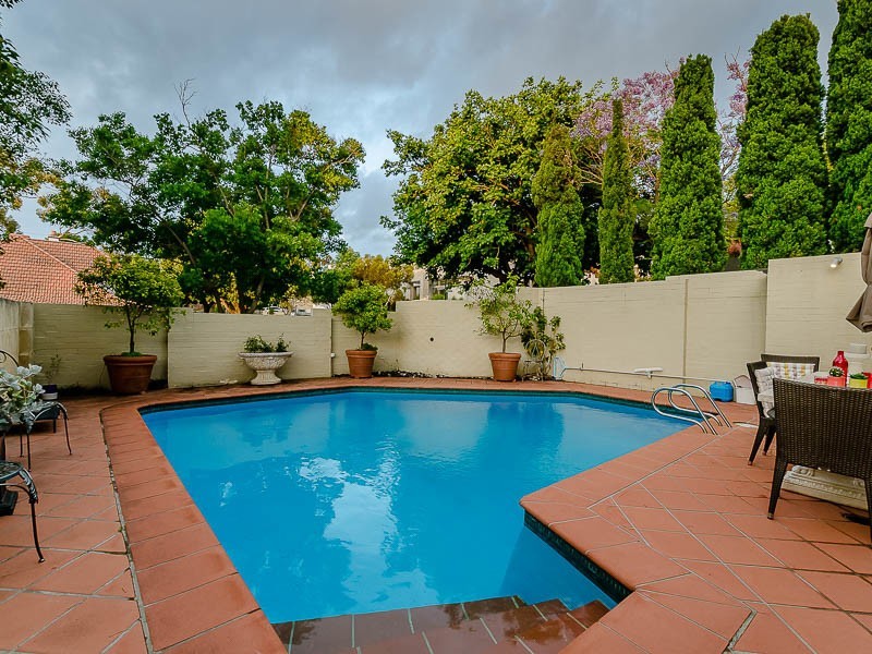2/21 Karoo Street, South Perth WA 6151