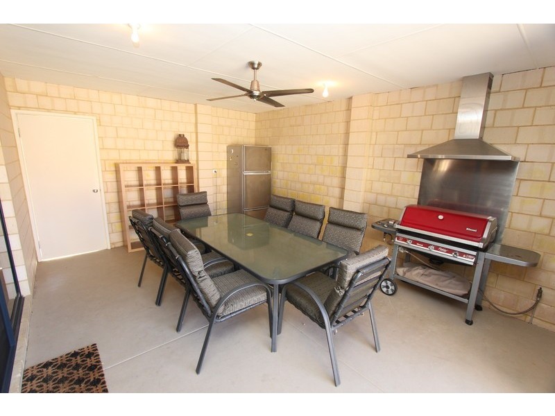 5 Greenshank Mews, Wannanup WA 6210