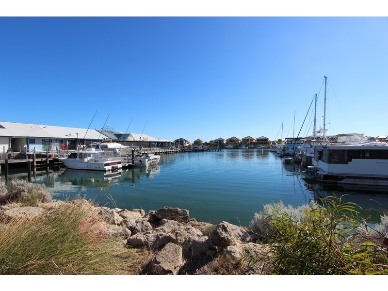 5 Greenshank Mews, Wannanup WA 6210