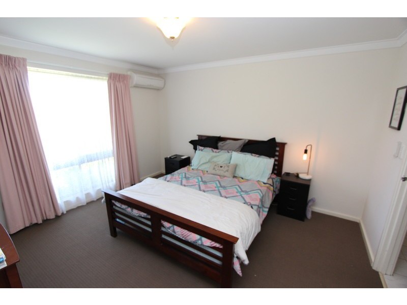 1 Planet Street, Dudley Park WA 6210