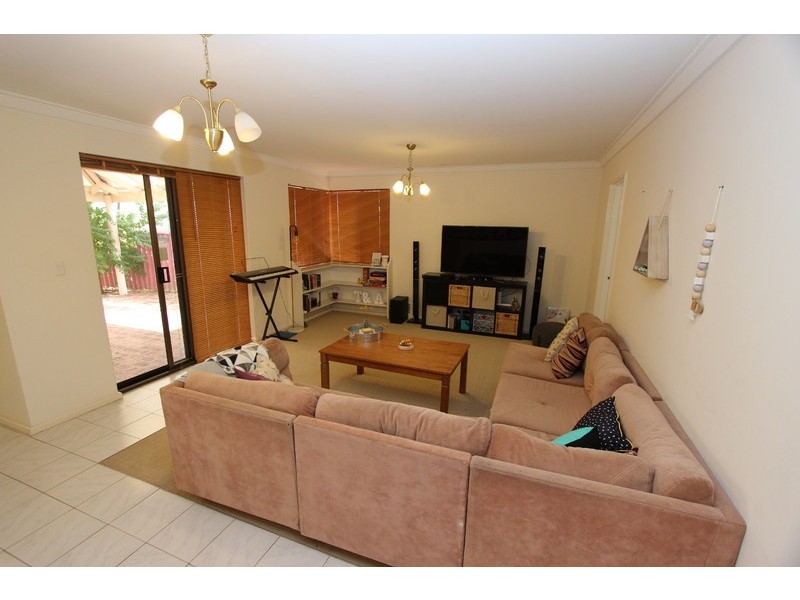 1 Planet Street, Dudley Park WA 6210