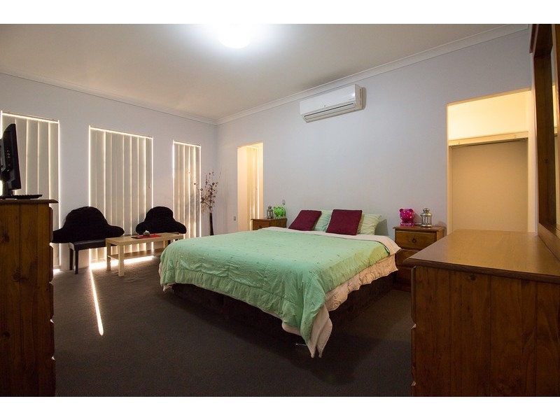 31 Brunonia Terrace, Harrisdale WA 6112