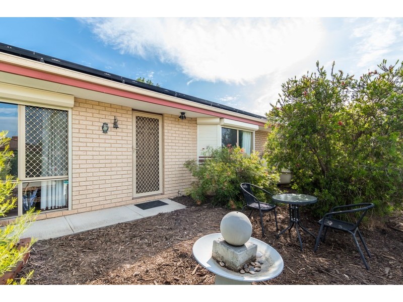 17 Logan Court, Seville Grove WA 6112