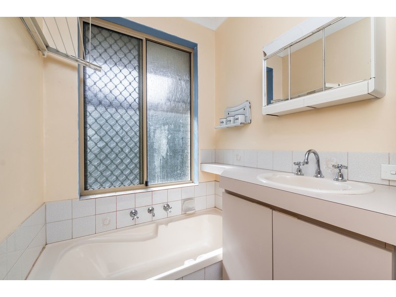 17 Logan Court, Seville Grove WA 6112