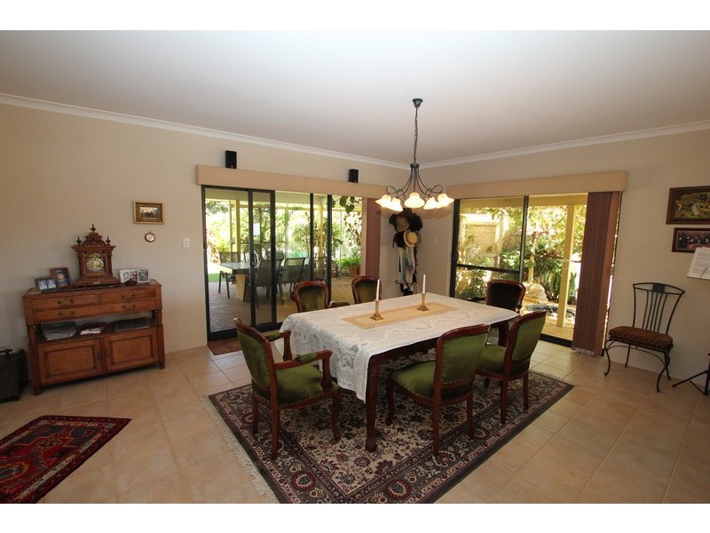 54 Paradise Circuit, Halls Head WA 6210