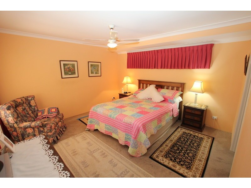 54 Paradise Circuit, Halls Head WA 6210