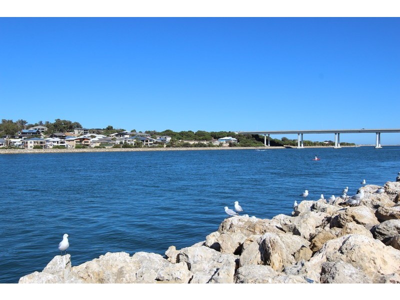 15 Avocet Island Quays, Wannanup WA 6210