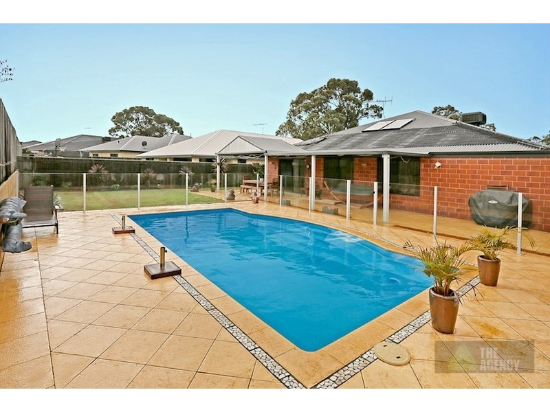 63 Karon Vista, Halls Head WA 6210