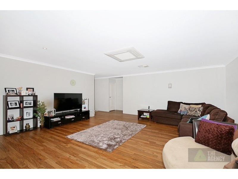 63 Karon Vista, Halls Head WA 6210