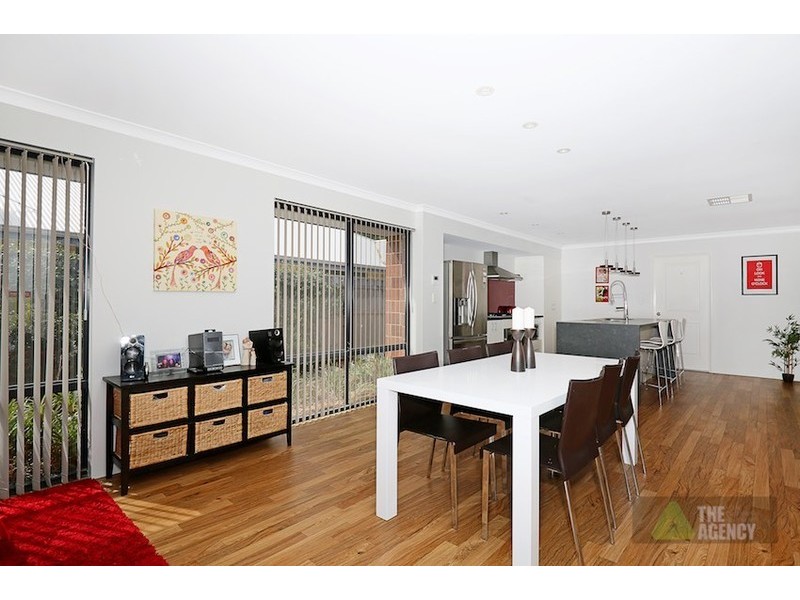 63 Karon Vista, Halls Head WA 6210