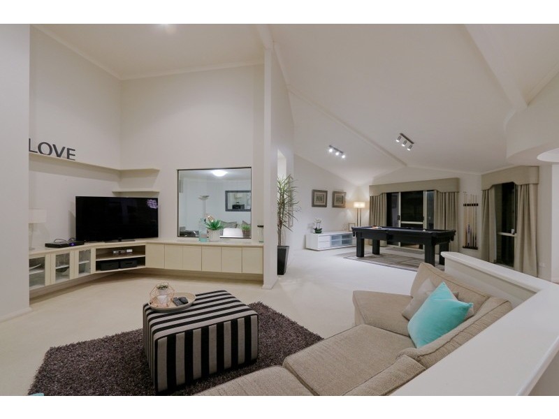 2 Casuarina Court, Canning Vale WA 6155