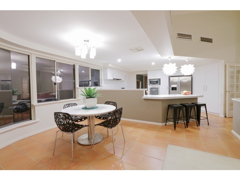 2 Casuarina Court, Canning Vale WA 6155