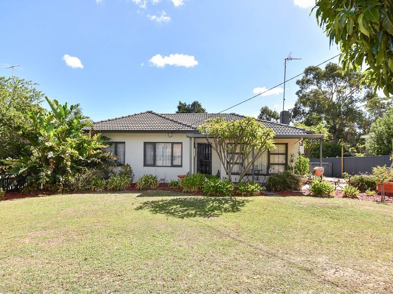27 Tredale Avenue, Mount Richon WA 6112