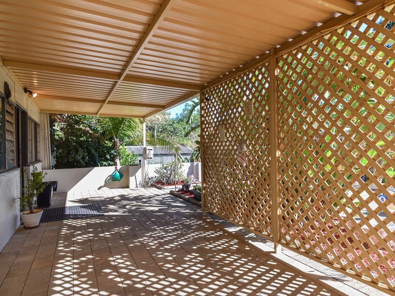 27 Tredale Avenue, Mount Richon WA 6112