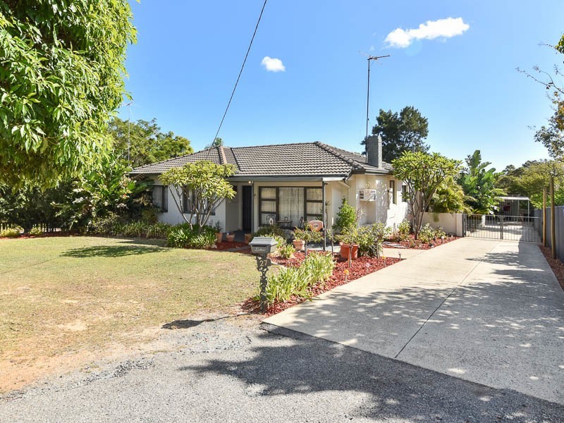 27 Tredale Avenue, Mount Richon WA 6112