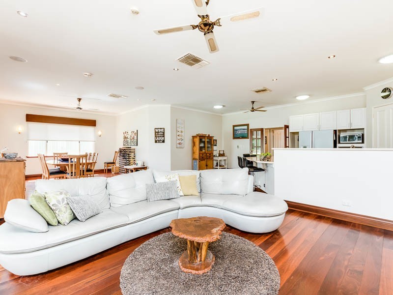 12 Davidson Road, Attadale WA 6156