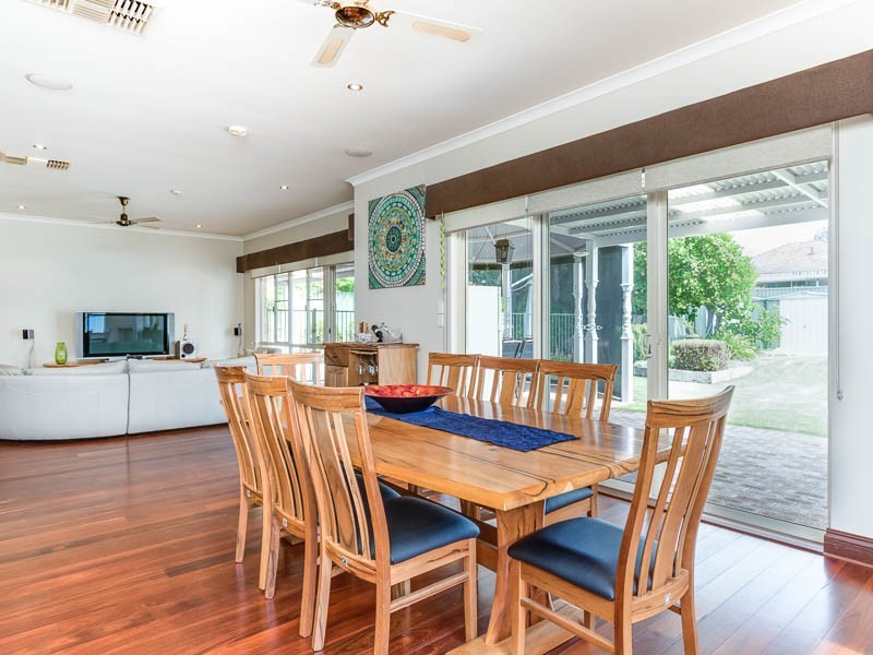 12 Davidson Road, Attadale WA 6156