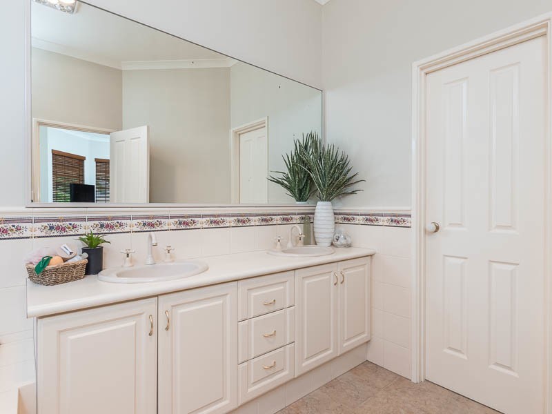 12 Davidson Road, Attadale WA 6156