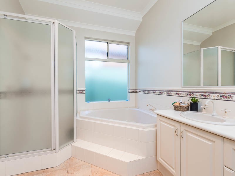 12 Davidson Road, Attadale WA 6156