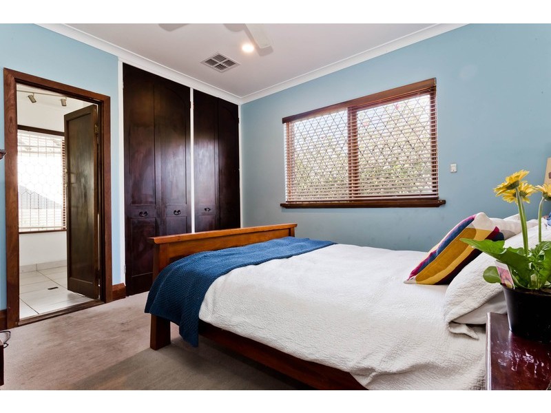 404 Guildford Road, Bayswater WA 6053