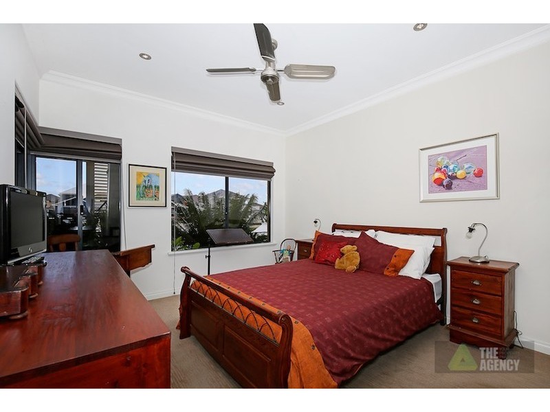 43 Leisure Way, Halls Head WA 6210