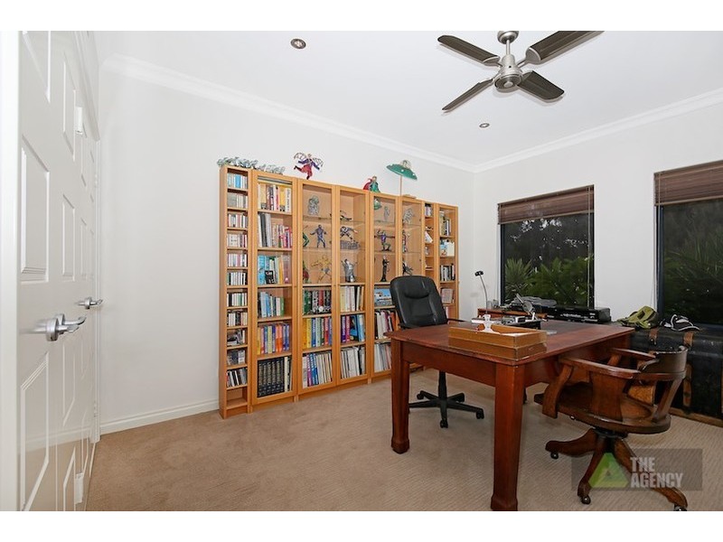 43 Leisure Way, Halls Head WA 6210