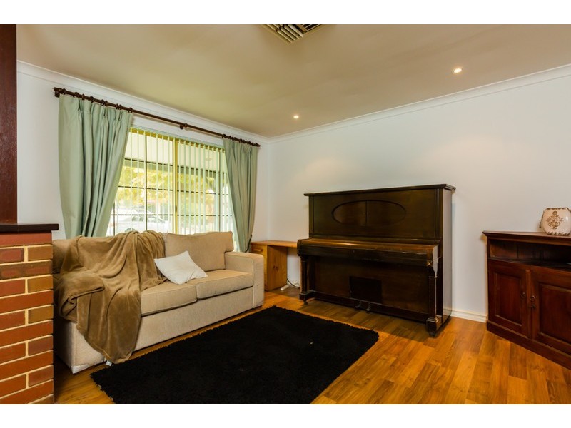 26 Park Lane, Canning Vale WA 6155