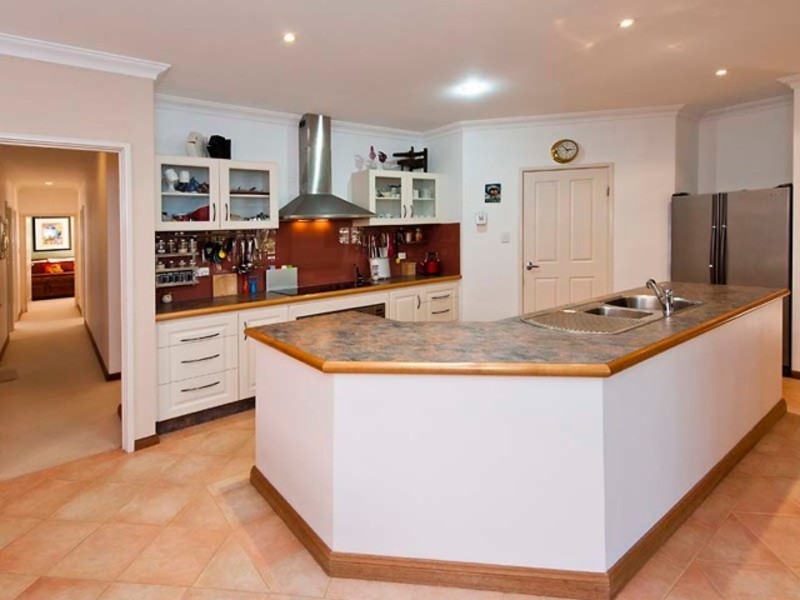 3 Heron Place, South Yunderup WA 6208