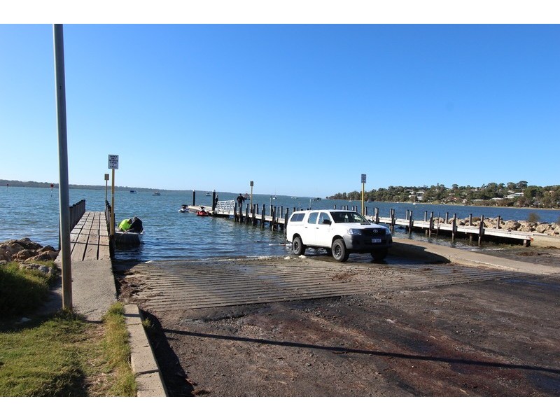 18 Balingup Loop, Dawesville WA 6211