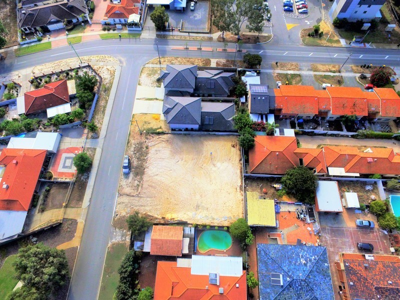 4 Stratford Place, Bentley WA 6102