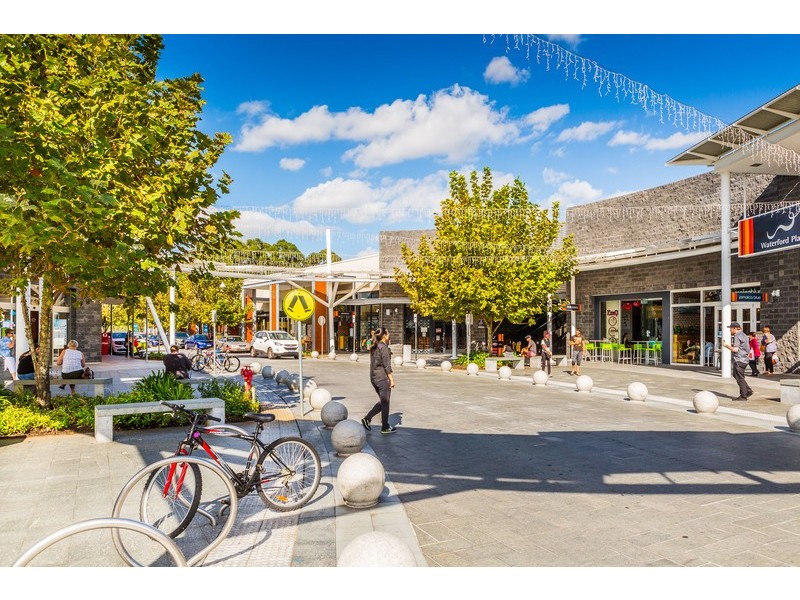 4 Stratford Place, Bentley WA 6102