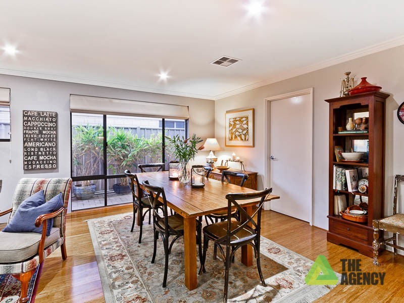 20 Willow Brook View, Meadow Springs WA 6210